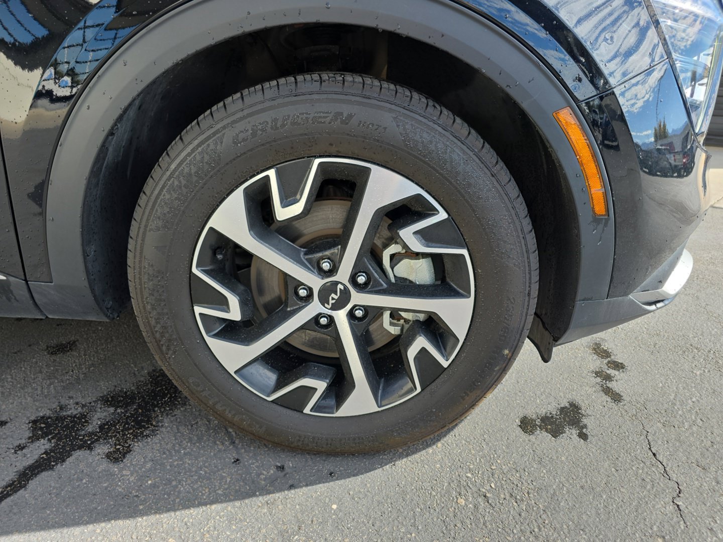 Used 2024 Kia Sportage EX FWD image 37
