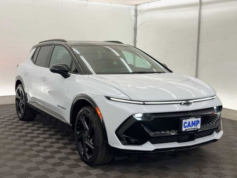 New 2026 Chevrolet Equinox EV RS image 8