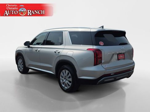 Used 2025 Hyundai Palisade SEL AWD/4WD image 3
