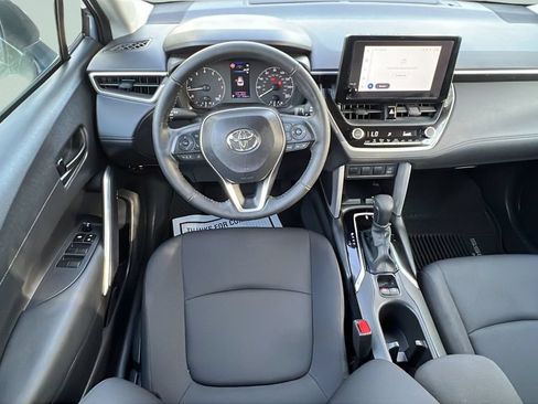 Used 2024 Toyota Corolla Cross LE FWD image 12