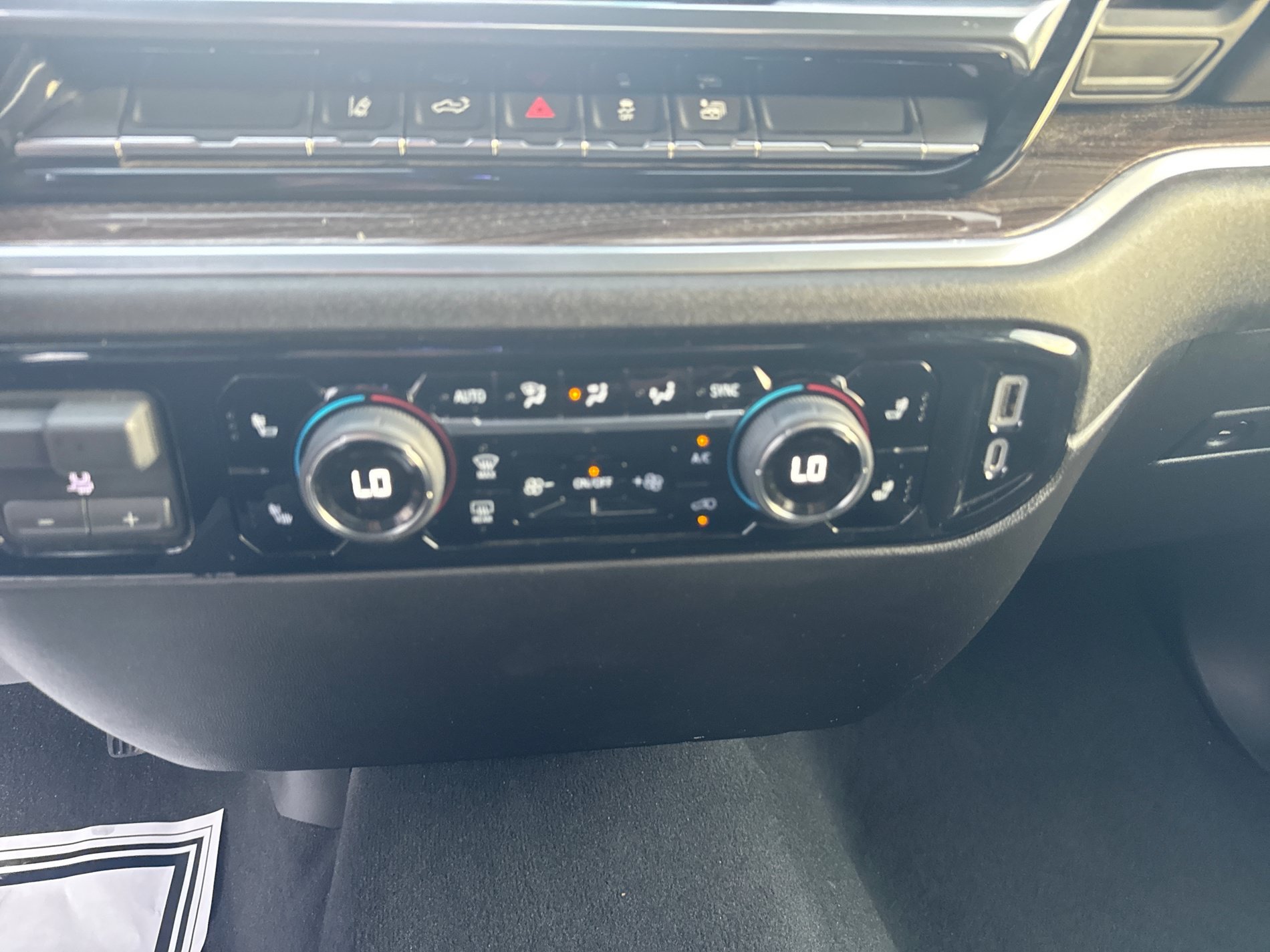 Used 2025 Chevrolet Silverado 2500 LT w/ Convenience Package AWD/4WD image 23