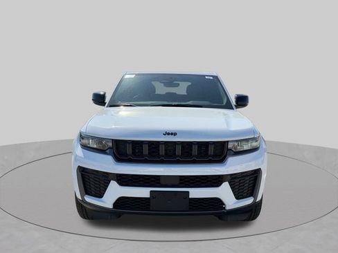 New 2026 Jeep Grand Cherokee Altitude AWD/4WD image 12