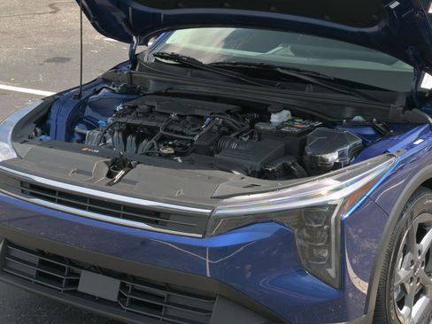 Used 2025 Kia K4 FWD image 8