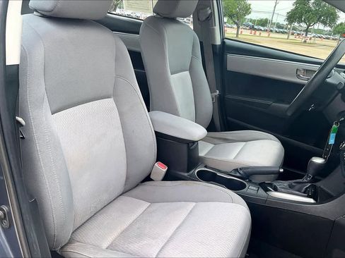 Used 2014 Toyota Corolla LE FWD image 12