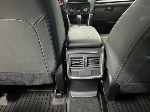 Used 2023 Subaru Forester Premium AWD/4WD image 26
