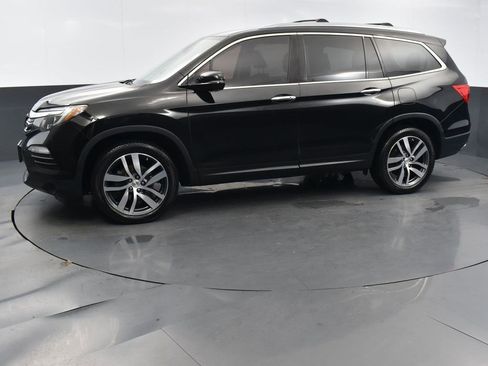 Used 2017 Honda Pilot Touring image 18