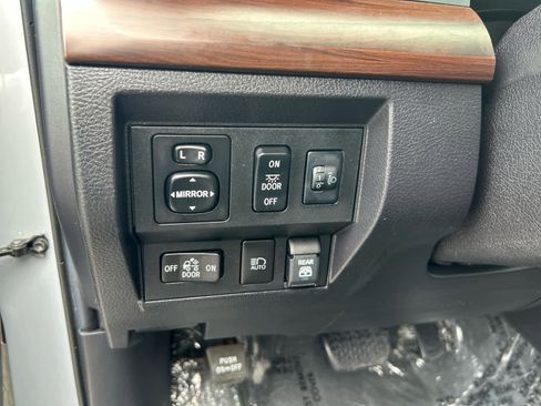 Used 2021 Toyota Tundra Limited w/ Limited Premium Package image 13