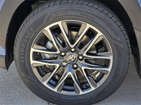 New 2026 Toyota Corolla Cross XLE w/ Convenience Package image 8