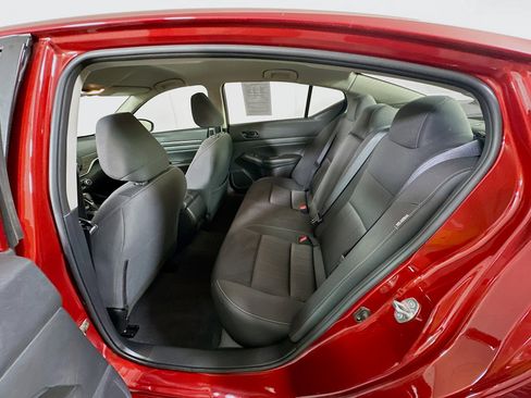 Used 2024 Nissan Altima 2.5 SV image 25