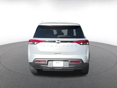 Used 2025 Nissan Pathfinder SV FWD image 9