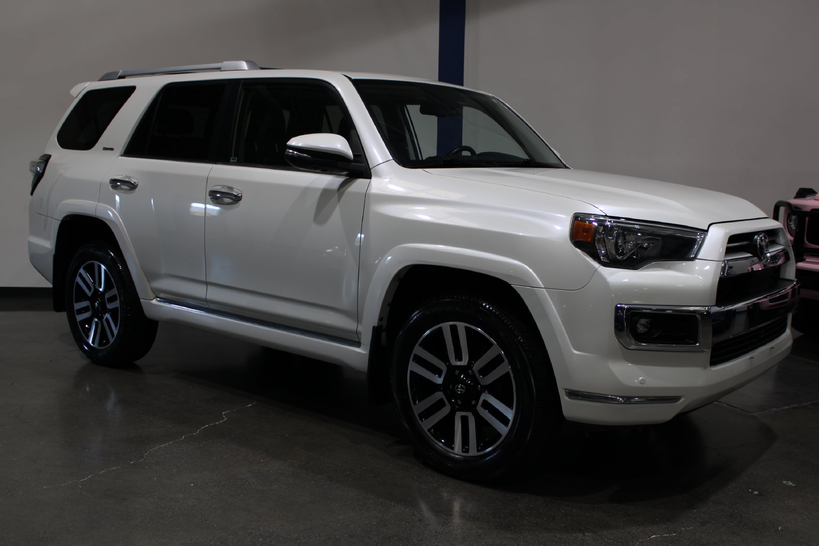 Used 2023 Toyota 4Runner Limited AWD/4WD image 2