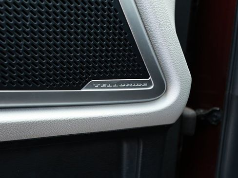 Used 2022 Kia Telluride EX FWD image 22