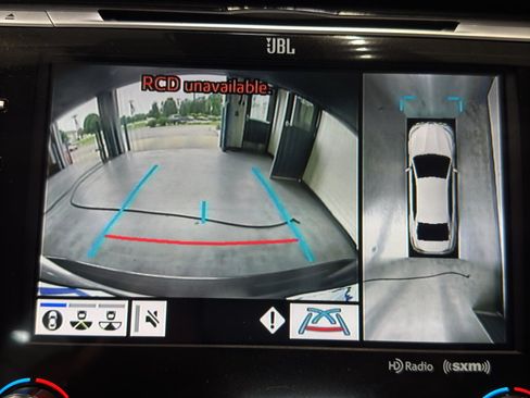 Used 2020 Toyota Camry XLE w/ Driver Assist Package FWD image 27