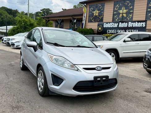 Used 2013 Ford Fiesta S w/ Convenience Pkg FWD image 1