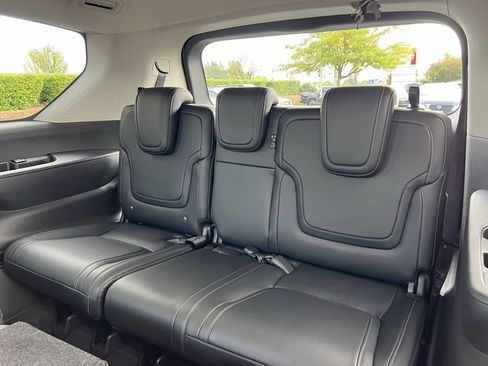 New 2026 Nissan Armada SV image 28