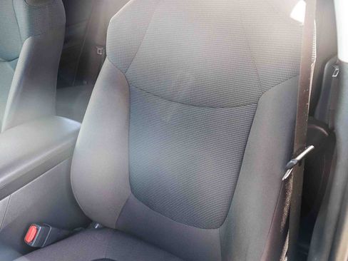 Certified 2025 Toyota RAV4 LE AWD/4WD image 31