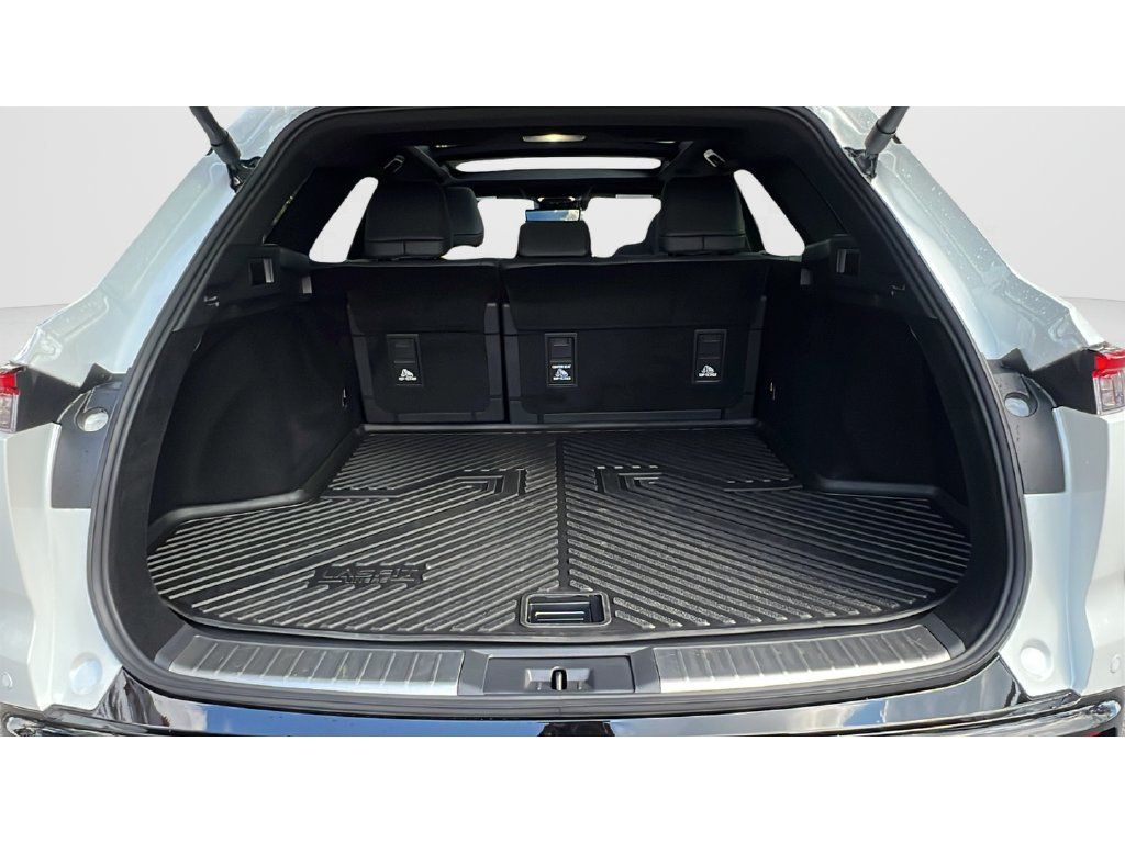 Used 2026 Toyota Crown Signia w/ Advanced Technology Package AWD/4WD image 9