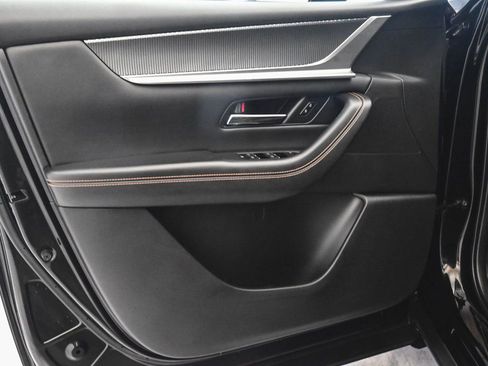 Used 2024 MAZDA CX-90 Plug-In Hybrid w/ Preferred image 8