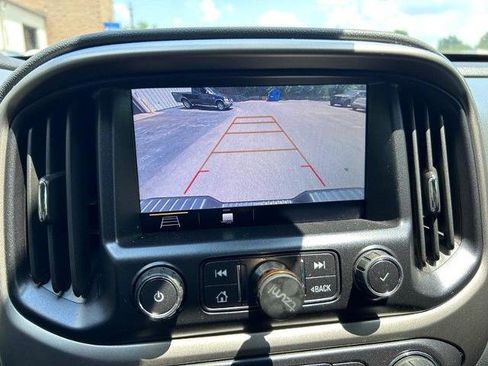 Used 2021 Chevrolet Colorado Z71 w/ Safety Package image 21