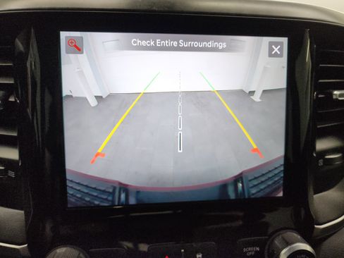 Used 2022 RAM 2500 Big Horn w/ Level C Equiment Group image 14