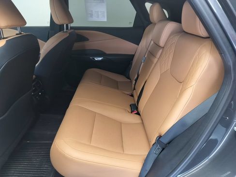 Used 2025 Lexus RX 350 FWD w/ Technology Package image 18