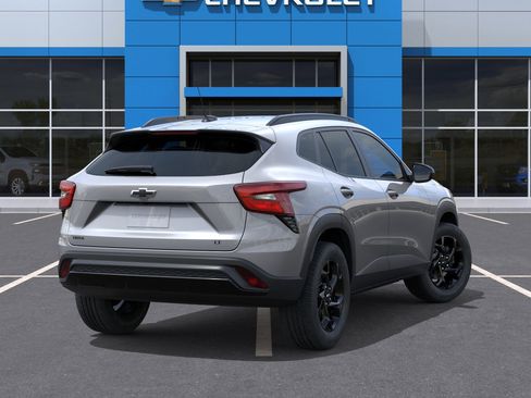 New 2026 Chevrolet Trax LT w/ Driver Confidence Package image 4