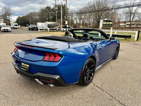 Used 2024 Ford Mustang GT Premium image 8