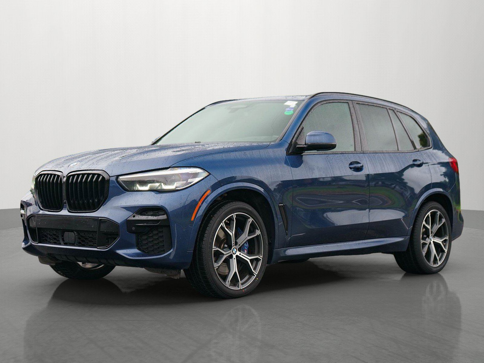 Used 2023 BMW X5 xDrive40i AWD/4WD image 3
