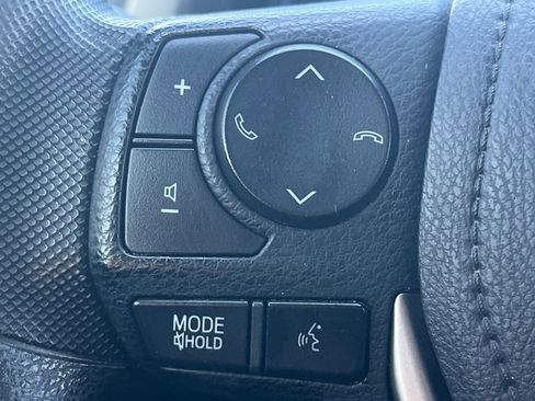 Used 2018 Toyota RAV4 LE w/ All Weather Liner Package image 11