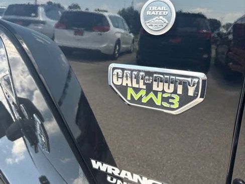 Used 2012 Jeep Wrangler Unlimited Rubicon AWD/4WD image 11