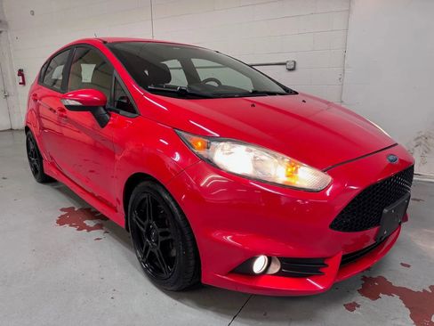 Used 2015 Ford Fiesta ST FWD image 1