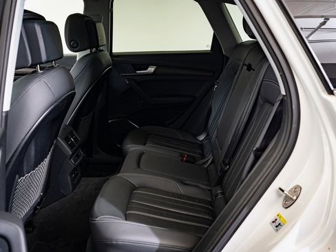 Used 2023 Audi Q5 2.0T Premium image 34