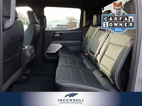 Used 2024 GMC Sierra EV Denali image 13