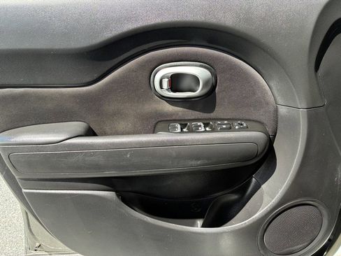 Used 2019 Kia Soul + FWD image 14