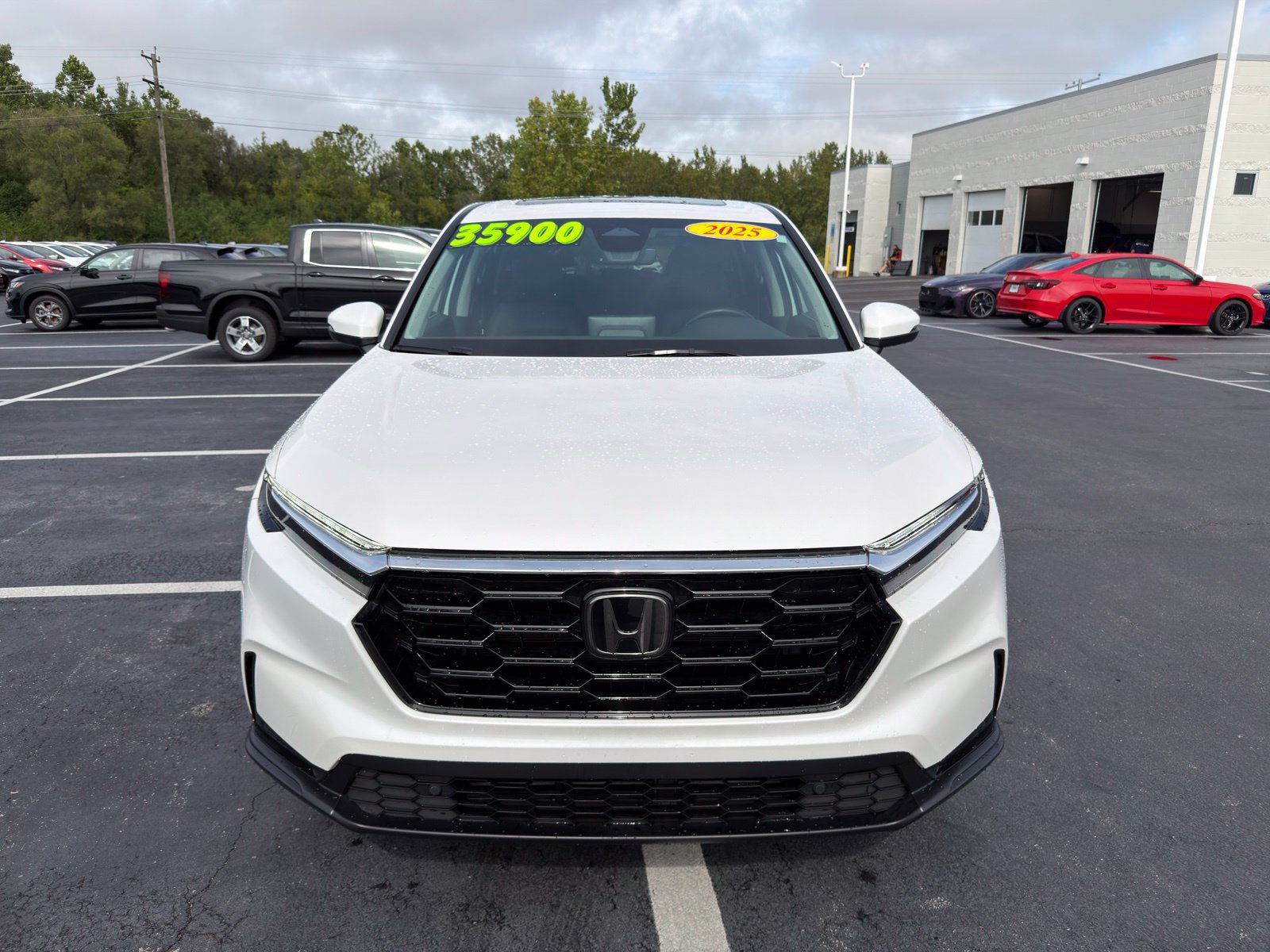Used 2025 Honda CR-V EX-L image 9