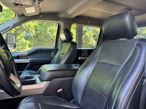 Used 2017 Ford F250 Lariat w/ Chrome Package AWD/4WD image 13