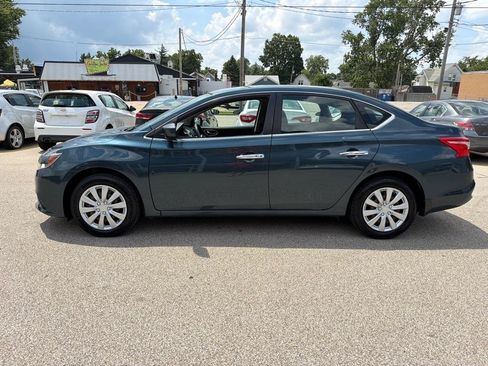 Used 2016 Nissan Sentra SV FWD image 5