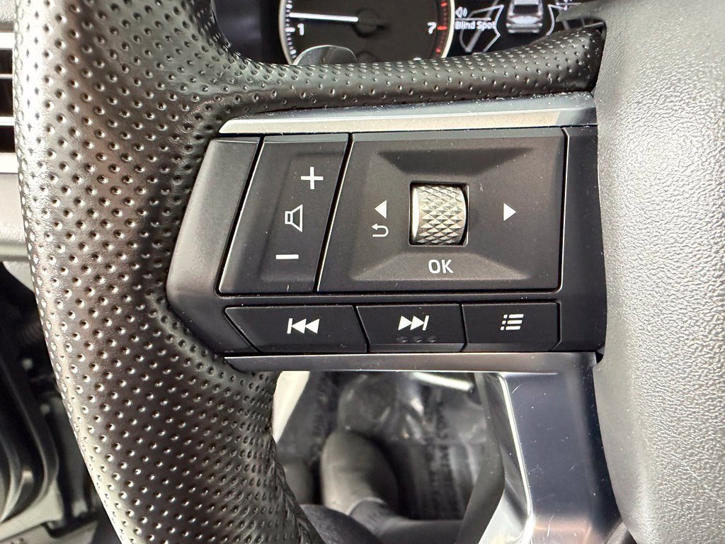Used 2025 Mitsubishi Outlander SE AWD/4WD image 28