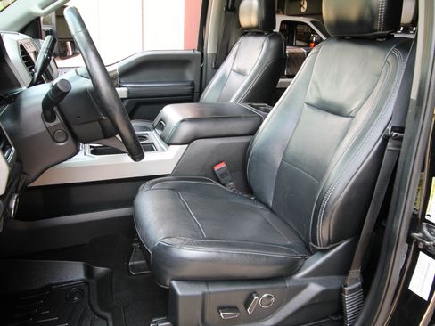 Used 2019 Ford F250 Lariat w/ Lariat Ultimate Package AWD/4WD image 23