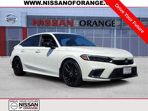 Used 2023 Honda Civic Sport image 1