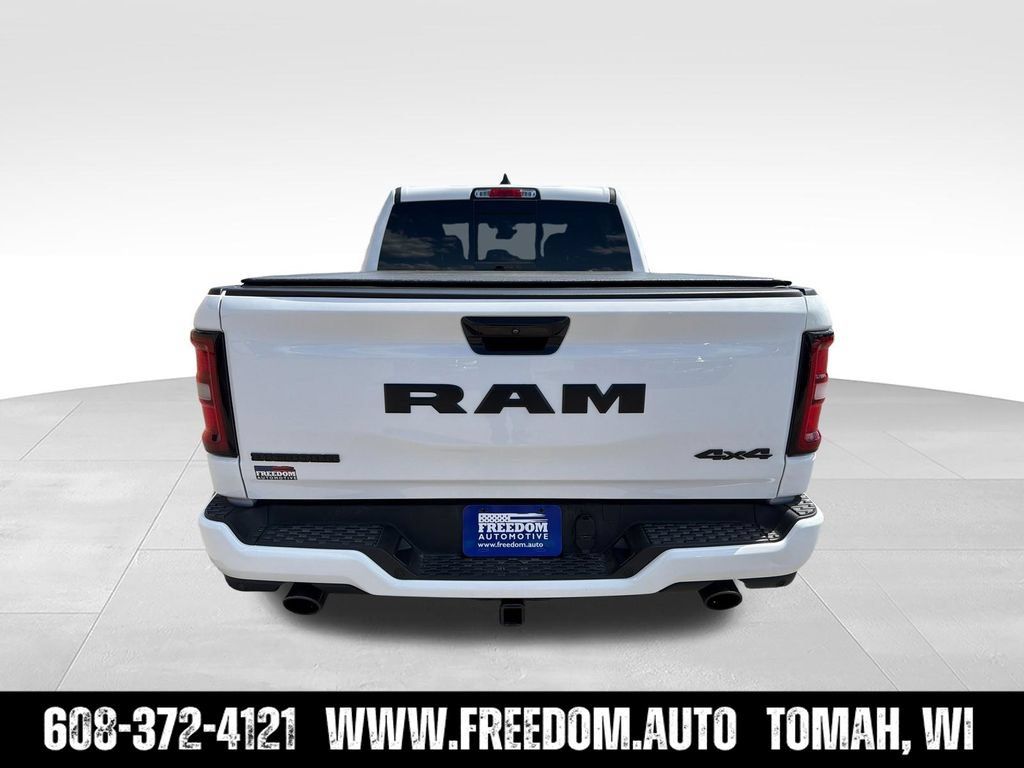 Used 2025 RAM 1500 Big Horn AWD/4WD image 4