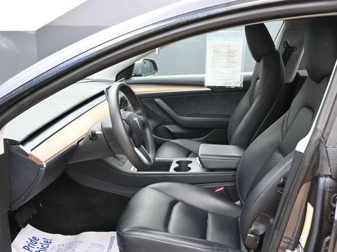 Used 2023 Tesla Model 3 Standard Range RWD image 16