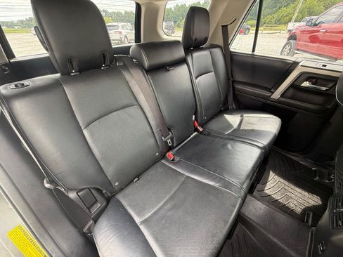 Used 2014 Toyota 4Runner Limited AWD/4WD image 9