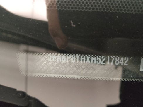 Used 2017 Ford Mustang Premium image 33