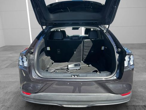 Used 2022 Ford Mustang Mach-E Select image 26