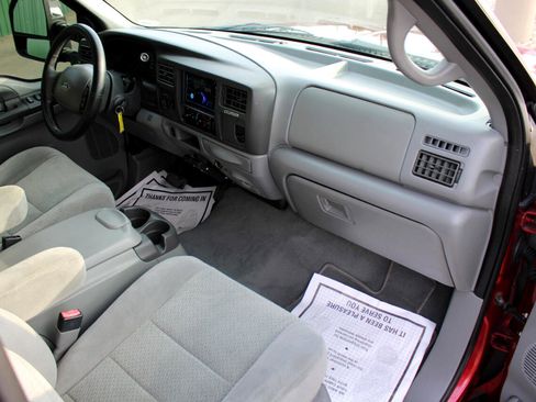 Used 2002 Ford Excursion XLT image 11