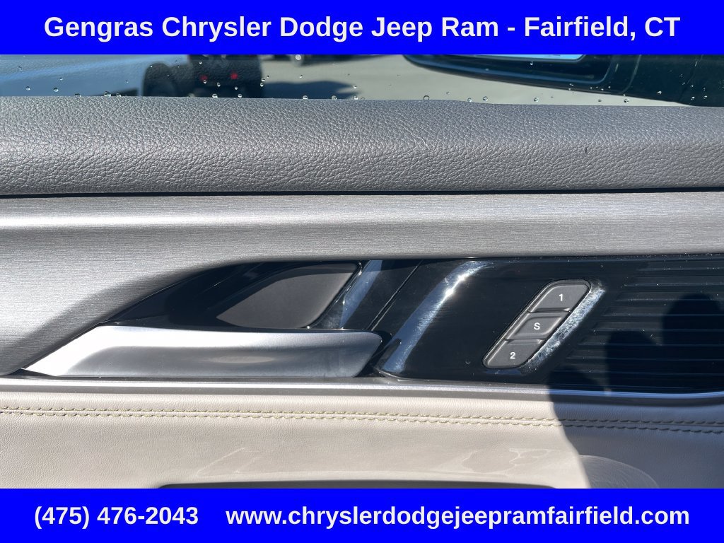 Certified 2025 Jeep Wagoneer Series II AWD/4WD image 51