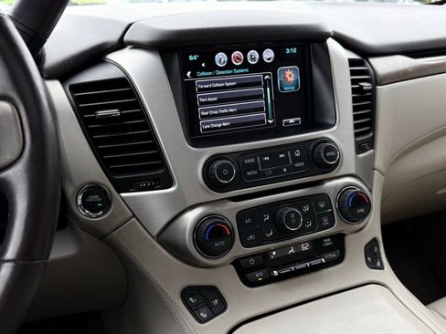 Used 2019 GMC Yukon Denali AWD/4WD image 41