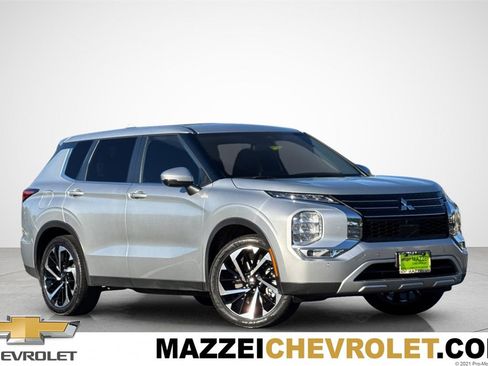 Used 2024 Mitsubishi Outlander FWD image 1