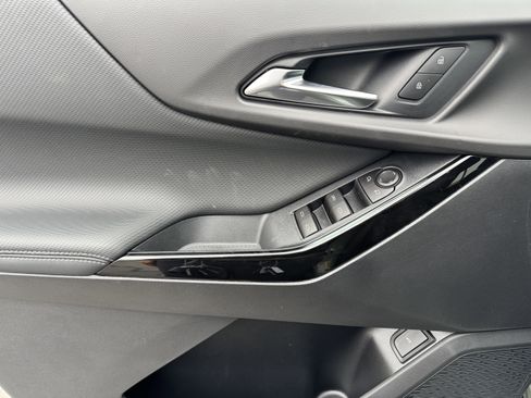 New 2026 Chevrolet Equinox LT image 10